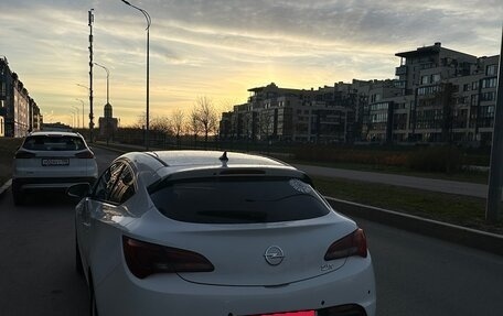 Opel Astra J, 2014 год, 950 000 рублей, 4 фотография