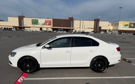 Volkswagen Jetta VI, 2013 год, 877 000 рублей, 2 фотография