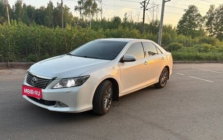Toyota Camry, 2014 год, 1 720 000 рублей, 2 фотография