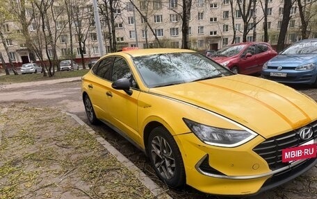 Hyundai Sonata VIII, 2021 год, 1 600 000 рублей, 2 фотография