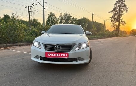 Toyota Camry, 2014 год, 1 720 000 рублей, 3 фотография