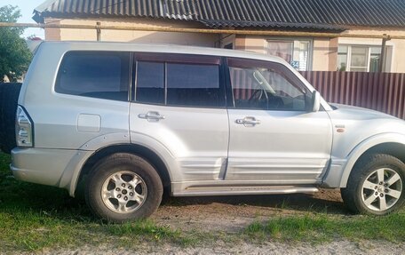 Mitsubishi Pajero III рестайлинг, 2002 год, 350 000 рублей, 2 фотография