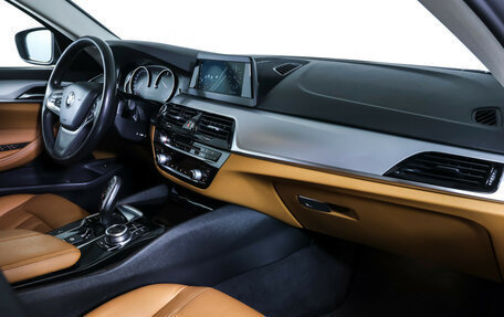 BMW 5 серия, 2018 год, 2 650 000 рублей, 10 фотография