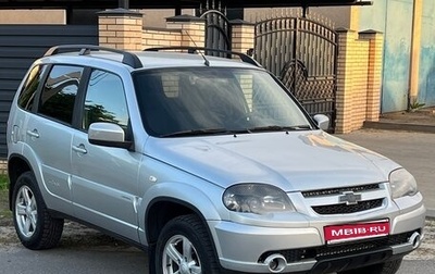 Chevrolet Niva I рестайлинг, 2017 год, 739 000 рублей, 1 фотография