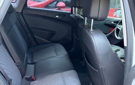 Opel Astra J, 2013 год, 695 000 рублей, 7 фотография