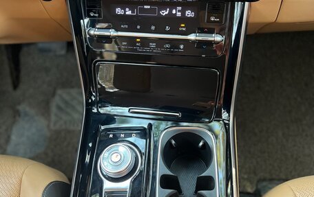 KIA Carnival, 2020 год, 3 750 000 рублей, 16 фотография
