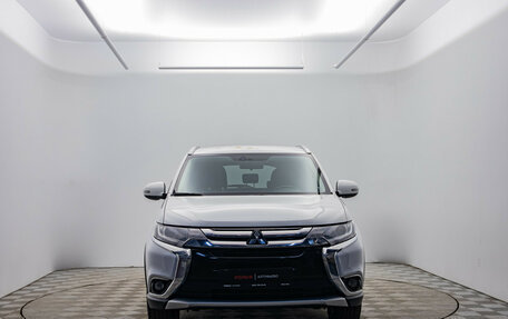 Mitsubishi Outlander III рестайлинг 3, 2018 год, 1 700 000 рублей, 2 фотография