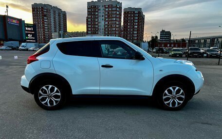 Nissan Juke II, 2013 год, 860 000 рублей, 6 фотография