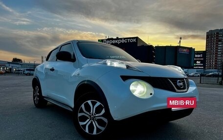 Nissan Juke II, 2013 год, 860 000 рублей, 2 фотография