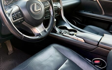 Lexus RX IV рестайлинг, 2018 год, 4 000 000 рублей, 13 фотография