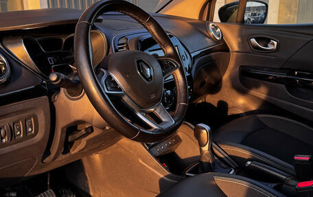 Renault Kaptur I рестайлинг, 2021 год, 1 690 000 рублей, 9 фотография