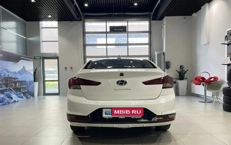 Hyundai Elantra VI рестайлинг, 2019 год, 1 060 000 рублей, 5 фотография