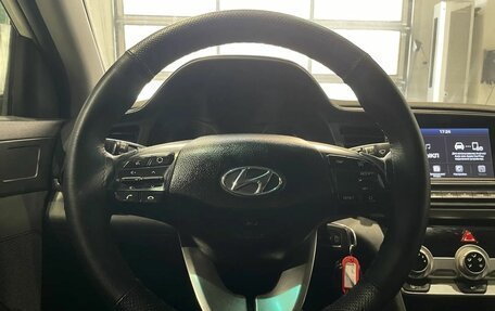 Hyundai Elantra VI рестайлинг, 2019 год, 1 060 000 рублей, 11 фотография