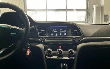 Hyundai Elantra VI рестайлинг, 2019 год, 1 060 000 рублей, 13 фотография