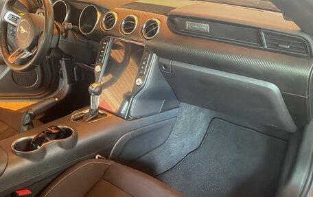 Ford Mustang VI рестайлинг, 2022 год, 4 200 000 рублей, 17 фотография
