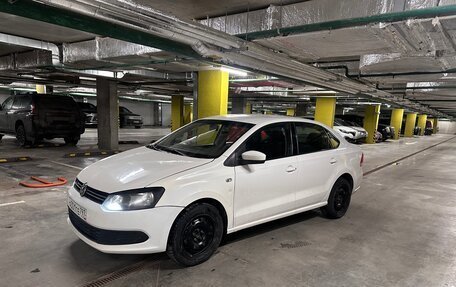 Volkswagen Polo VI (EU Market), 2013 год, 450 000 рублей, 2 фотография