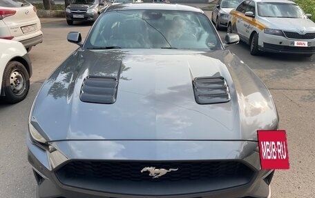 Ford Mustang VI рестайлинг, 2022 год, 4 200 000 рублей, 9 фотография