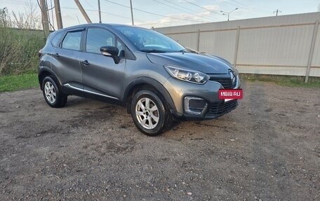 Renault Kaptur I рестайлинг, 2017 год, 1 000 000 рублей, 4 фотография
