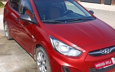Hyundai Solaris II рестайлинг, 2012 год, 650 000 рублей, 2 фотография
