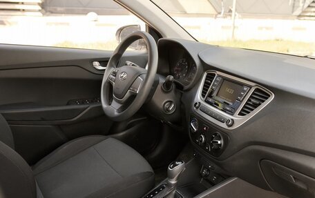 Hyundai Solaris II рестайлинг, 2021 год, 1 598 000 рублей, 6 фотография