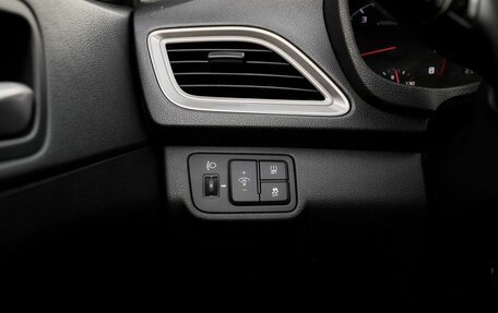 Hyundai Solaris II рестайлинг, 2021 год, 1 598 000 рублей, 13 фотография