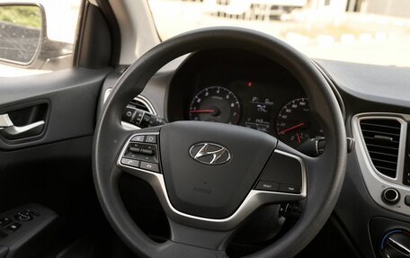 Hyundai Solaris II рестайлинг, 2021 год, 1 598 000 рублей, 14 фотография