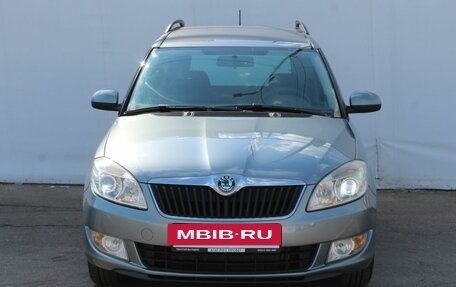 Skoda Roomster, 2012 год, 810 000 рублей, 2 фотография