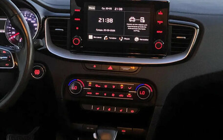 KIA cee'd III, 2022 год, 1 995 000 рублей, 9 фотография