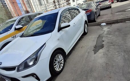 KIA Rio IV, 2017 год, 780 000 рублей, 1 фотография