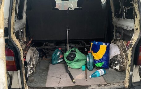 Volkswagen Transporter T5 рестайлинг, 2004 год, 650 000 рублей, 12 фотография