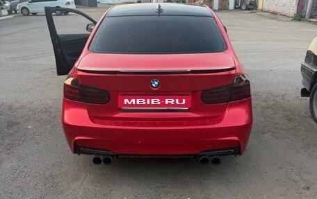 BMW 3 серия, 2011 год, 1 050 000 рублей, 2 фотография