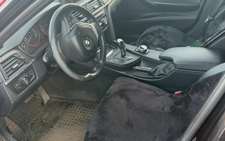 BMW 3 серия, 2011 год, 1 050 000 рублей, 9 фотография