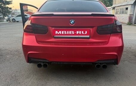 BMW 3 серия, 2011 год, 1 050 000 рублей, 3 фотография