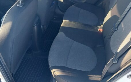 Hyundai Solaris II рестайлинг, 2011 год, 650 000 рублей, 7 фотография