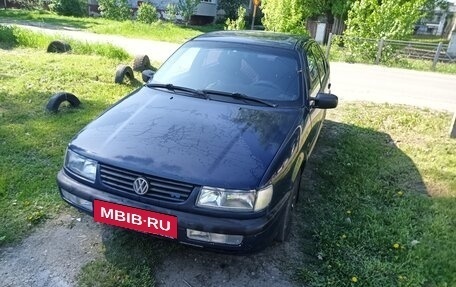 Volkswagen Passat B4, 1995 год, 260 000 рублей, 3 фотография