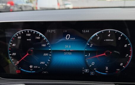 Mercedes-Benz GLB, 2020 год, 4 400 000 рублей, 10 фотография