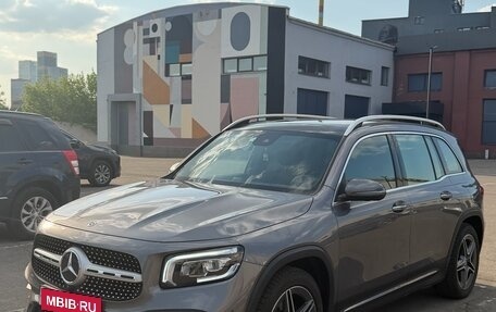 Mercedes-Benz GLB, 2020 год, 4 400 000 рублей, 3 фотография