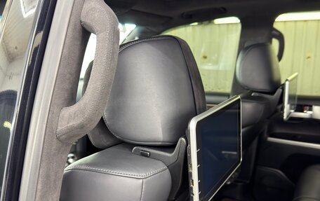 Toyota Land Cruiser 200, 2019 год, 8 700 000 рублей, 12 фотография