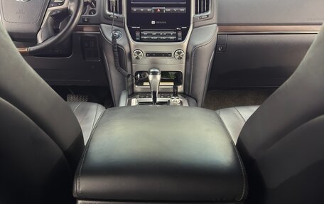 Toyota Land Cruiser 200, 2019 год, 8 700 000 рублей, 17 фотография