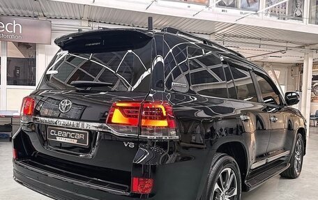 Toyota Land Cruiser 200, 2019 год, 8 700 000 рублей, 20 фотография