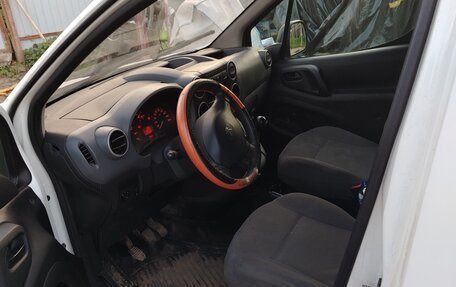 Peugeot Partner II рестайлинг 2, 2013 год, 550 000 рублей, 3 фотография