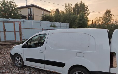 Peugeot Partner II рестайлинг 2, 2013 год, 550 000 рублей, 5 фотография