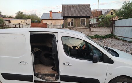 Peugeot Partner II рестайлинг 2, 2013 год, 550 000 рублей, 6 фотография