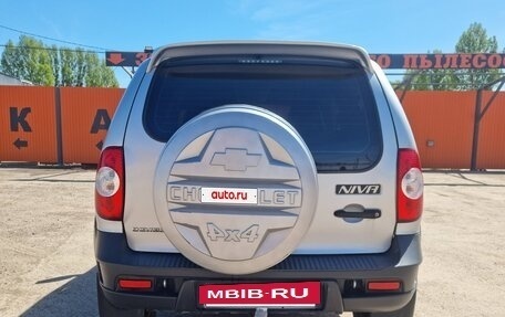Chevrolet Niva I рестайлинг, 2018 год, 740 000 рублей, 10 фотография