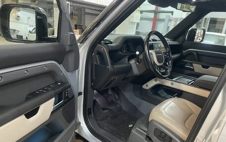 Land Rover Defender II, 2021 год, 8 900 000 рублей, 9 фотография