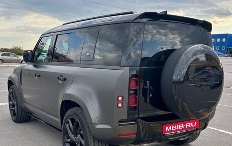 Land Rover Defender II, 2021 год, 8 900 000 рублей, 3 фотография