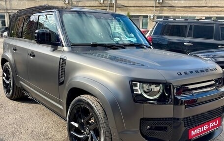 Land Rover Defender II, 2021 год, 8 900 000 рублей, 4 фотография