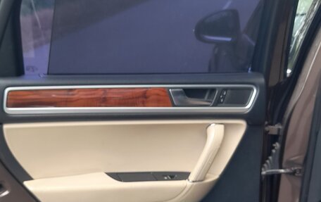 Volkswagen Touareg III, 2010 год, 1 850 000 рублей, 4 фотография