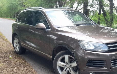 Volkswagen Touareg III, 2010 год, 1 850 000 рублей, 10 фотография