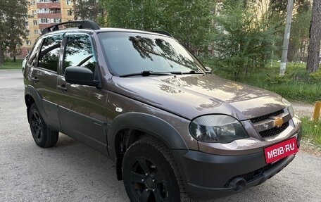 Chevrolet Niva I рестайлинг, 2019 год, 730 000 рублей, 2 фотография